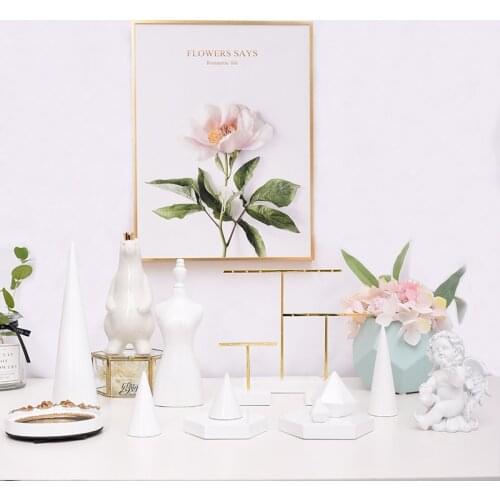 Elegant Resin White or Marble Color Jewelry Display Holder Ring Bracelets Display Stand Necklace Chain Display Stand