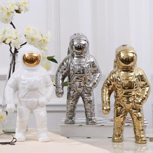 European minimalist ceramic astronaut model Nordic soft adornment figure handicraft creative home decor