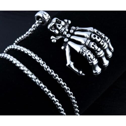2021 New Titanium Steel Jesus Religious Totem Item Decorated Gothic Punk Punk Party Jewelry Skull Cross Pendant Necklace for Man
