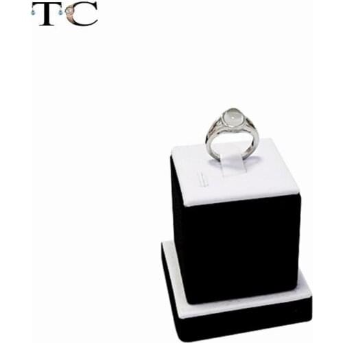 Wooden Ring seat quality ring holder diamond decoration platinum ring display jewelry stand white pu and black velvet