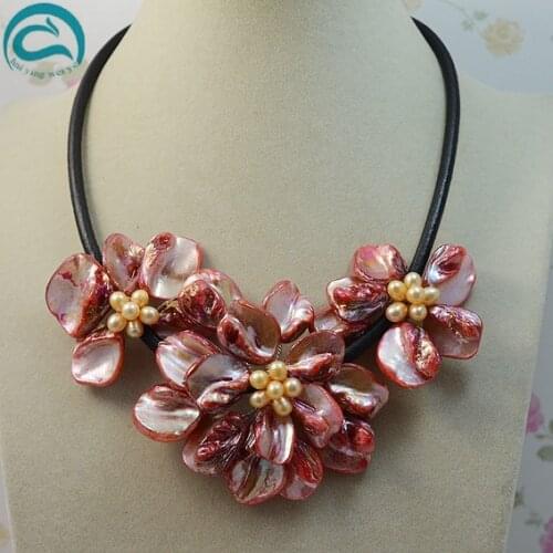 Unique Pearls jewellery Store Chirstmas Women Flower Necklace Pink Natural Pearl Red Shell Flower Black Leather Necklace