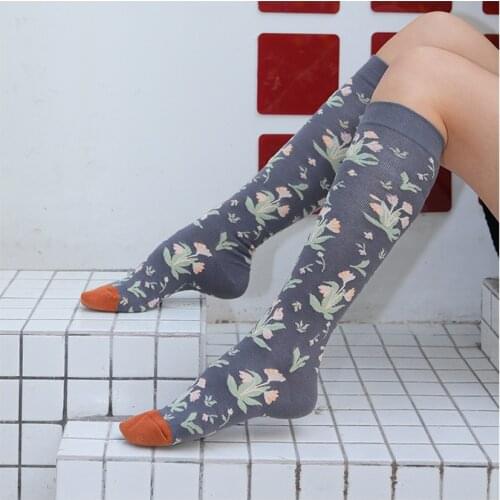 Women Christmas Harajuku Socks Women Hip Pop Style Cool Long Socks 2021 Spring Sock Vintage Flower Print Colorful Knitted Socks