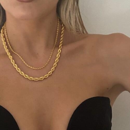 SRCOI Exquisite Metal Twisted Single Thick Necklace Gold Color Hip-hop Punk Style Simple Clavicle Chain Necklace Female Party