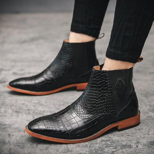 2021 New Luxury Men Boots Business Ankle Boots Office Formal Dress Shoes Man Vintage Crocodile Shoes Mens Slip On Shoes