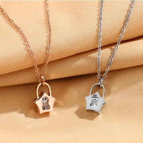 Five-point star lock inlaid zircon titanium steel necklace ladies non-fading wild rose gold clavicle chain couple necklace