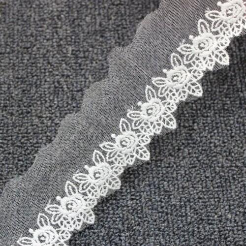 YACKALASI Cotton Lace Embroidered Applique Stiff Tulle Lace Fabrics 3D Floral Scalloped Sewing Apparel Trims Vintage 5CM