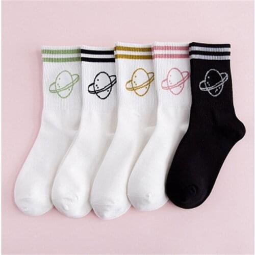 1 Pair Korea Style Autumn Spring Socks Women Girls Cute Cotton Cartoon Socks Harajuku Art White Black Cool Glitter Striped Socks