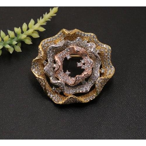 Lanyika Fashion Jewelry Original Artistical Ripple Flower Brooch Pendant Dual Use for Wedding Micro Paved Luxury Bridal Gift