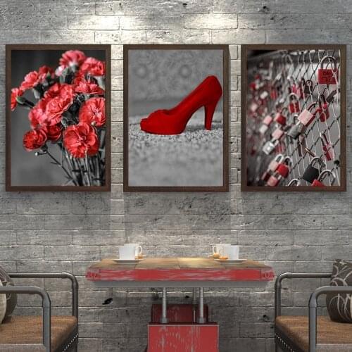 Nostalgia Style Poster Wall Art Red Flowers Red High-heeled Shoes Iron Lock Pictures Modern Home Decor Nordic Canvas Painting