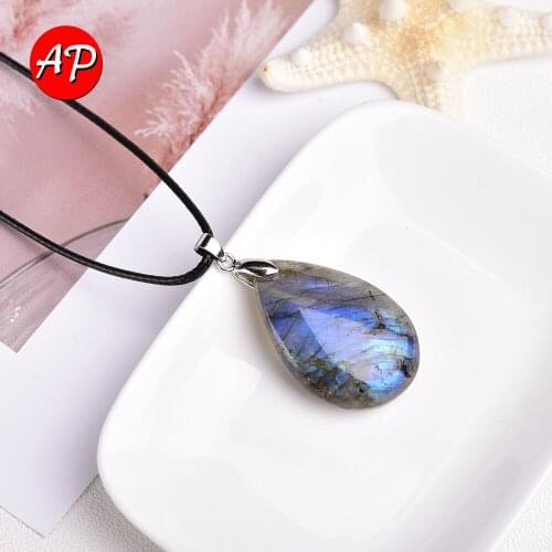 1pc Natural Blue Moonlight Color Elongated stone Necklaces Crystal Pendants Suspension Natural Quartz Reiki pendulo