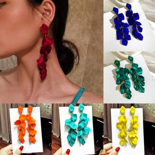 Vintage Women Dangle Multi Color Earrings Sexy Elegant Rose Petal Long Tassel Earrings Female Korean Jewelry Red Earrings