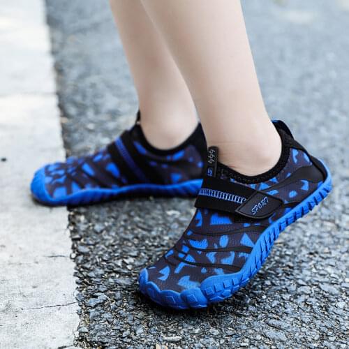 Childrens Non Slip Breathable Beach Sneakers Quick-Dry Wading Shoes For Boys Girls Outdoor Sports Wearproof Water Shoes