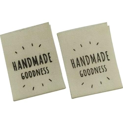 100Pcs/Lot Hand Made Cotton Labels For Hat Cap Print Hand Made With Goodness Label For Clothing Decorative Fabric Sewing Tags