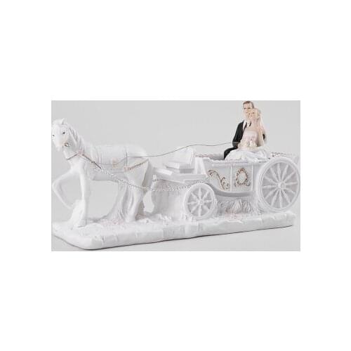 Wedding carriage out bedroom living room wine cabinet household decoration high-grade practical we crafts sculpture statues Home