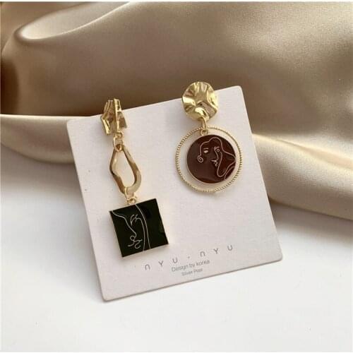 Vintage Asymmetrical Square Round Drop Earrings Korean Classic Geometric Metal Pendent Earrings for Women Girls Ear Jewelry Gift