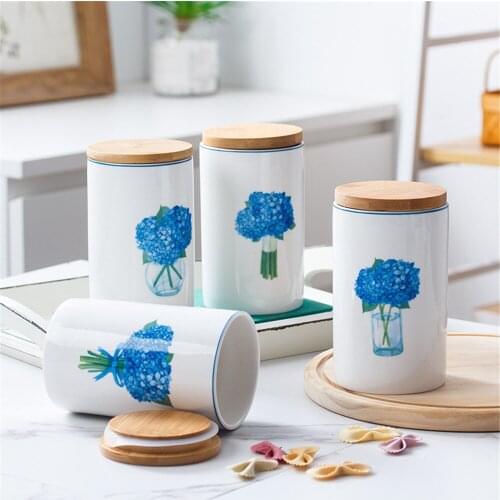 Nordic Sealed Jars with Wooden Lid Kitchen Coffee Beans Candy Storage Jar Sugar Tea Cans Blue Bouquet Pattern Ceramic Cans