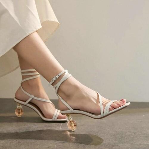 2021 Summer Shoes Women Sandals Summer Peep-toe Low Cross Strap Sandals Rome Casual Ladies Shoes