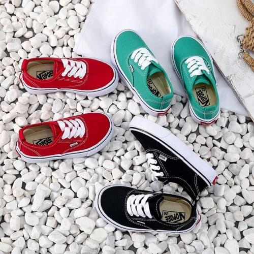 Children Black Board Shoes Simple Classical Slip On Canvas Shoes Non-slip Soft Shoes Boys Girls Leisure Outdoor tenis Shoes