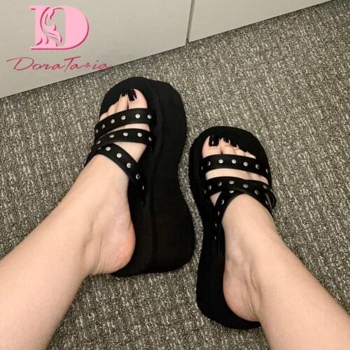 DoraTasia Slides 2021 Summer Fashion Rivet Womens Slippers Outside Platform Wedges High Heels Slippers Punk Street Woman Shoes