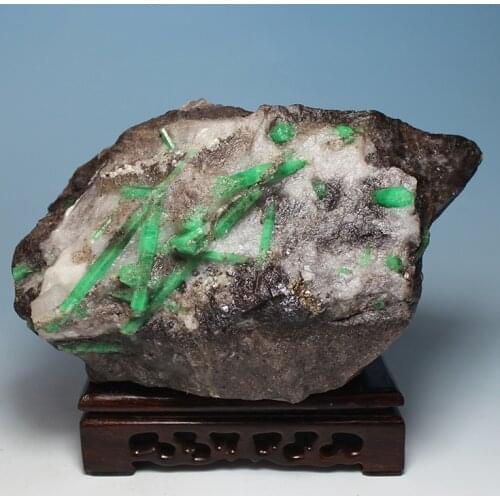 Ultra-fine mineral crystals emerald green natural rough stones mark LuoShi collectibles ore samples without optimization