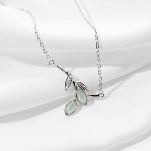 Original Design Willow Shape Fresh Student 925 Sterling Silver Clavicle Chain Literary Personality Female Necklace SNE343