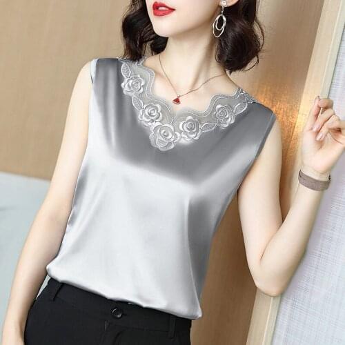 Sleeveless Silk Vest Womens Bottom Suit Professional Inner wear Summer Lace Outer Wear Large Size Fashionable Suspender Shirts