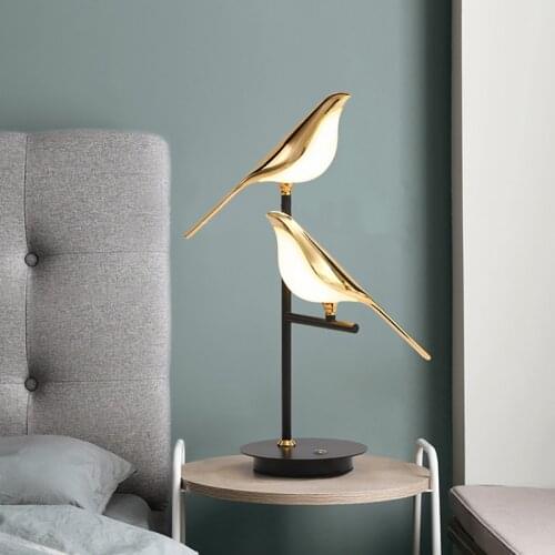 Modern Bird LED Table Lamp 360 Degree Rotation Foyer Hotel Room Bedside Lighting Fixtures Home Deco Novelty Luminaire