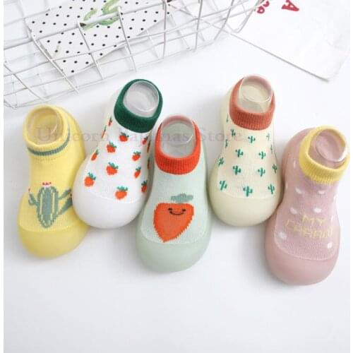 Latest Babies First Walking Slippers Newborns Cartoon Embrody Booties Toddlers Nonslip Shoes Floor Socks Shoes with Soft Sole