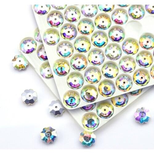 Free delivery of 5 size boutique rhinestones Sewing a plum-shaped glass crystal on a rhinestone for DIY wedding decoration