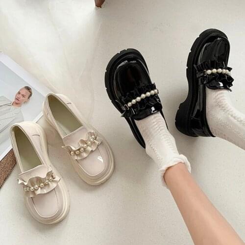 Women Platform Shoes Pearls High Heels Patent Leather Slip on Shoes Thick Sole Loafers Ruffles Lolita Shoes zapatos mujer 9261C