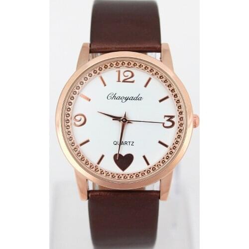 New Vintage Leather Women Watches Luxury Top Brand Heart Pattern Casual Quartz Watch Women Clock Relogio Feminino
