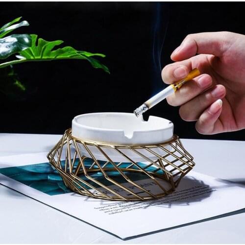 Nordic Style Household Ashtray Creative Geometry Iron Crafts Tea Table Ornaments Office Smoking Holder Home Decor