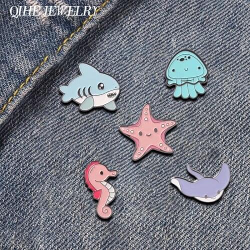 Seabed Animal Enamel Pin Starfish Jellyfish Seahorse Brooch School Bag Lapel Clothes Hat Badge Friends Children Animal Jewelry