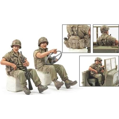 Resin Figure Model Kit Unassambled 1/35 modern Truck Driver Crews include 2 Unpainted collect Figure