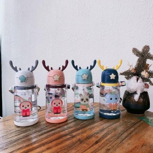 400/500ML Newborn Baby Summer Drinking Cup With Straw Plastic Water Cup Strap Cartoon Childrens Water Bottles Infant Drink Cup