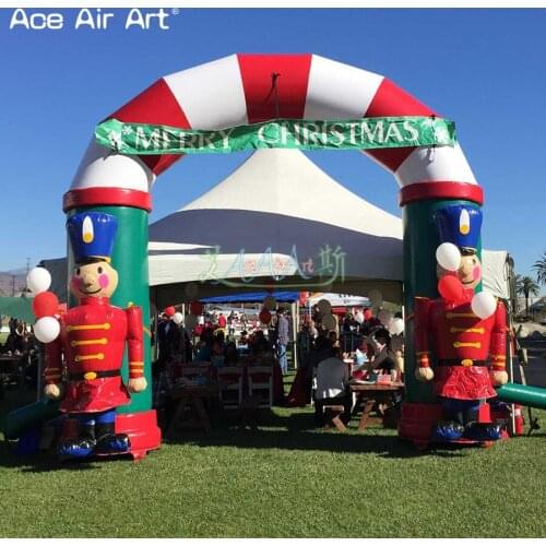 Customized colored inflatable military christmas arch,festival entrance archway with two soldier models for sale