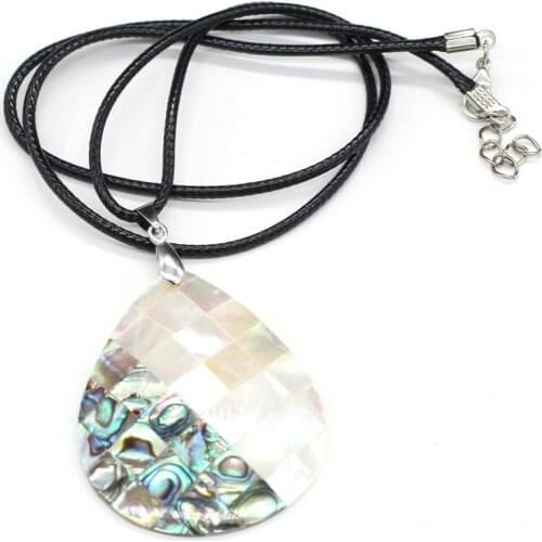 Natural Splicing Shell Pendant Necklace Water Drop Shape Shell Charms Necklace for Women Men Jewelry Trendy Necklace Gift