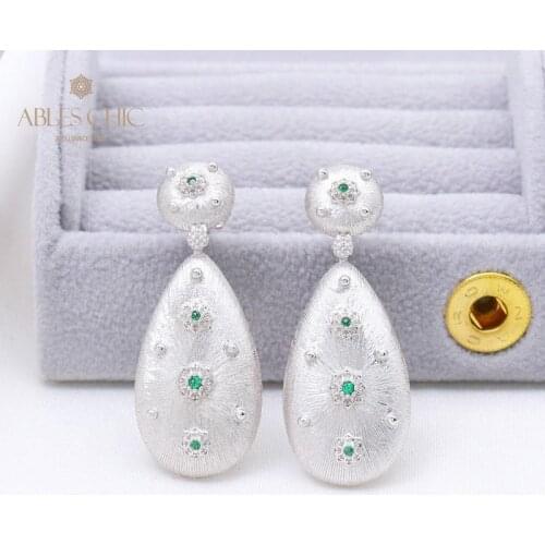 Renaissance Iconic Party Wedding Studs Silky Fabric Teardrop Earrings 925 Silver Emerald Flowers Dangling Earring C11E4S25499