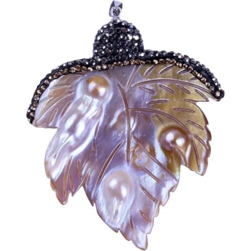 Natural Maple Leaf Shell Pendant Charm Rhinestones Paved Druzy Gem Pendant for Women Jewelry with High Quality