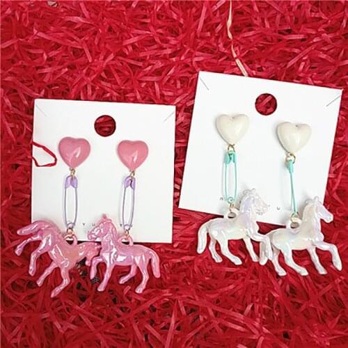 New Design Resin Horse Drop Earrings for Women Fashion Ear Ring Jewelry Harajuku Pink Animal Heart Pin Dangle Earring Party Gift