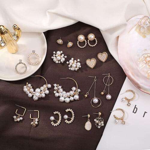 Wholesale White Petals Korean Long Tassel Pearl Earrings Flower Earrings Trendy Collection Earrings Women Butterfly Earrings