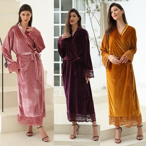 2021 Long Velvet Fuzzy Robe Bridal Robe Bridesmaid Robes Lace Robe for Women Wedding Robe Sleepwear Bathrobe Dressing Long Gowns