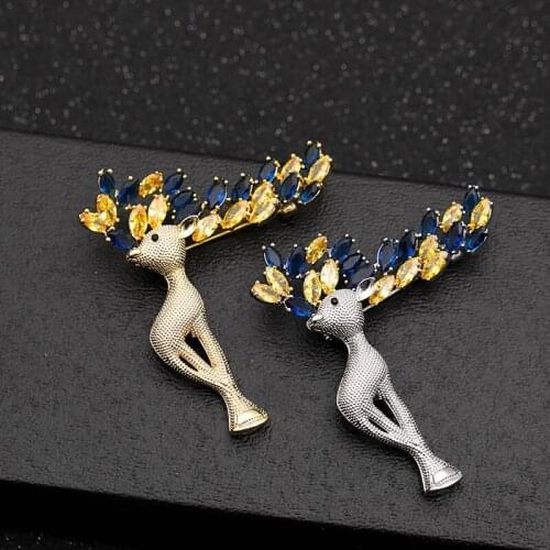 Unique Deer Cubic Zirconia Statement Brooches for Women Cute Animal Crystal Pin Brooch Luxury Forest Jewelry Christmas Gift