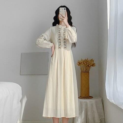 2021Autumn new sweet lovely gentle elegant slim waist temperament French retro embroidery dress