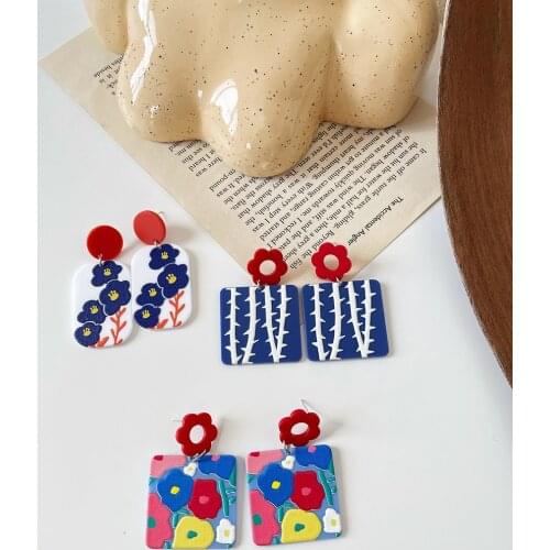 Acrylic Flower Earrings Restoring Ancient Ways Of Individual Character Vogue Exaggerated Embossment Long Earrings Girl Jewelry