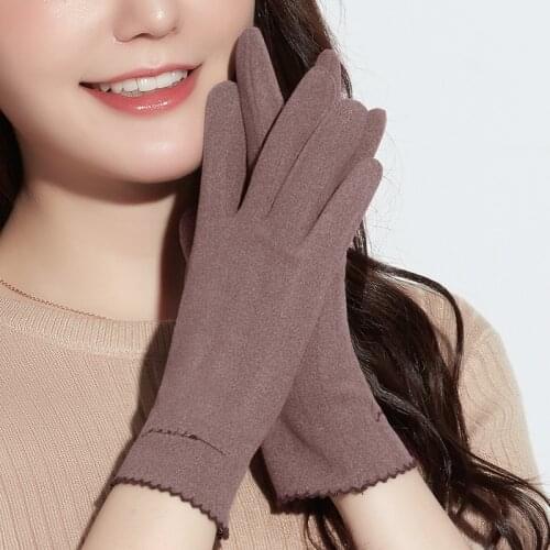 Womens Warm Gloves Autumn and Winter Windproof Touch Screen Self-heating Hand Repair Casual Thin Embroidery Gloves
