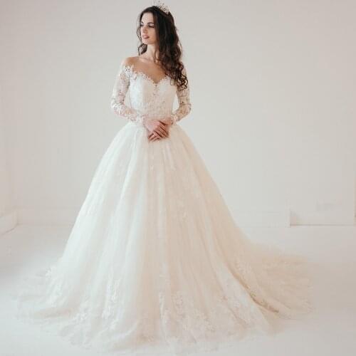 Classic Long Sleeves Wedding Dresses Sheer Neck Ball Gown Lace Bridal Gown Vestido de Novia Sweep Train Bride Dress