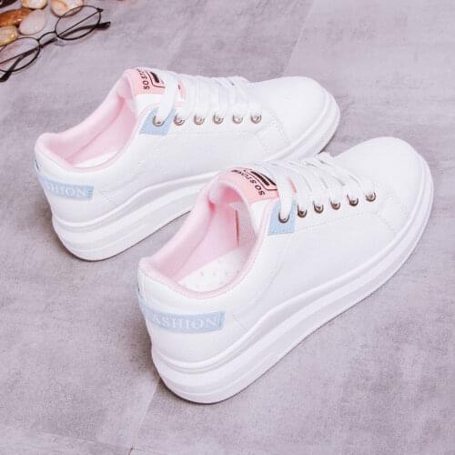 Women Fashion New Platform Vulcanized Casual Sneakers Autumn Winter 2021 Trend Soft Student Running Tenis Feminino Sports Shoes