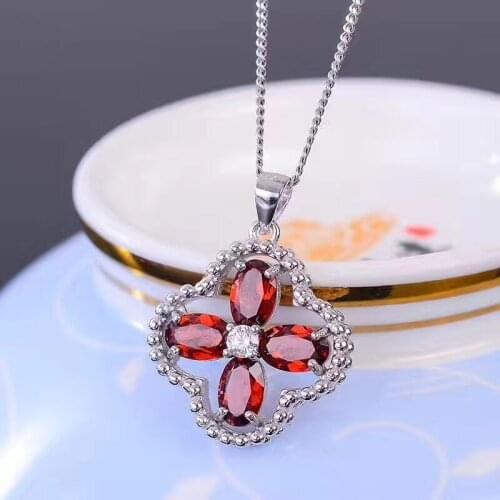 Natural red garnet gem pendant S925 silver Natural gemstone Lucky Clover Pendant Necklace trendy girl party gift jewelry