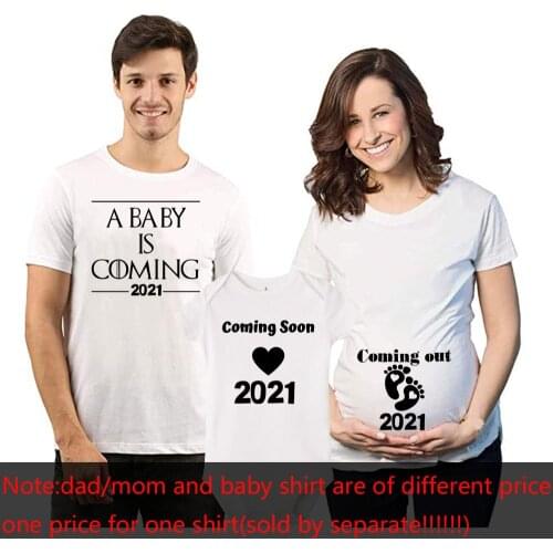 1pc A Baby Is Coming 2021 Anouncement Family Tshirt Baby Rompers New Mom Dad Tshirts Coming Soon Preganant Tops Tshirts Fashion